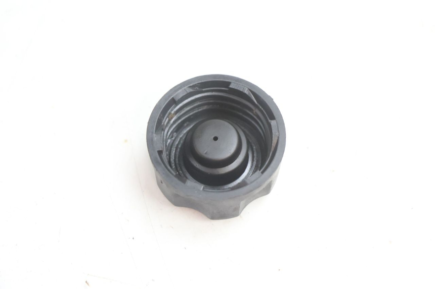 photo de TAPON DEPOSITO ACEITE PEUGEOT LUDIX ONE 50 (2004 - 2013) - Zoom estado de uso