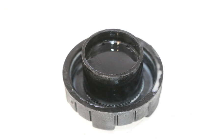 photo de TAPON DEPOSITO ACEITE RIEJU MRT PRO SUPERMOTARD 50 (2007 - 2018) - Detalle de la pieza