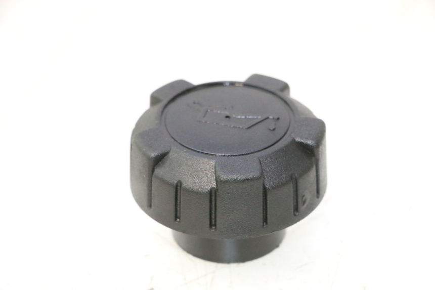 photo de TAPON DEPOSITO ACEITE RIEJU MRT PRO SUPERMOTARD 50 (2007 - 2018) - Zoom estado de uso