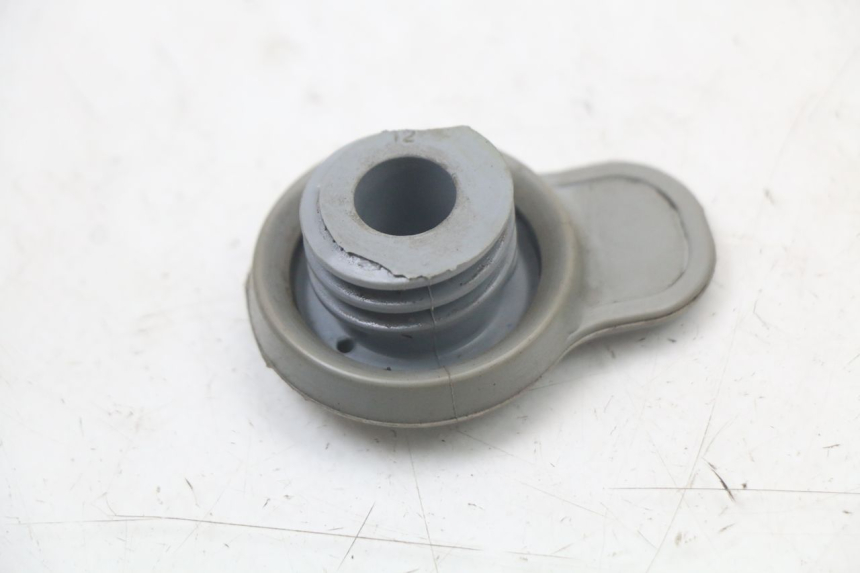 photo de TAPON DEPOSITO ACEITE YAMAHA NEO'S NEOS 2T 50 (2007 - 2017) - Zoom estado de uso