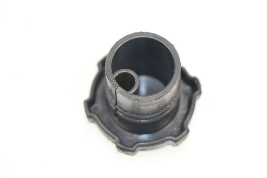 photo de TAPA DEPÓSITO ACEITE PIAGGIO VESPA LX 2T 50 (2005 - 2013) - Zoom estado de uso