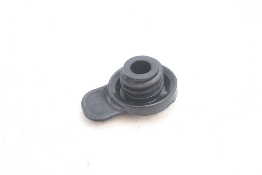 photo de TAPON DEPOSITO ACEITE YAMAHA SLIDER 50 (1999 - 2004) - Zoom estado de uso