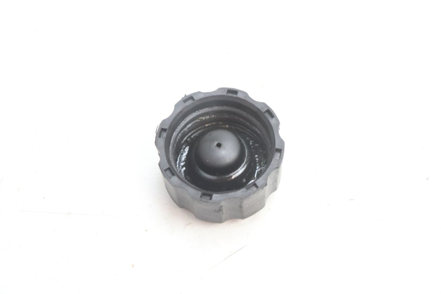 photo de TAPON DEPOSITO ACEITE PEUGEOT SPEEDFIGHT 2 AC 50 (2000 - 2009) - Zoom estado de uso