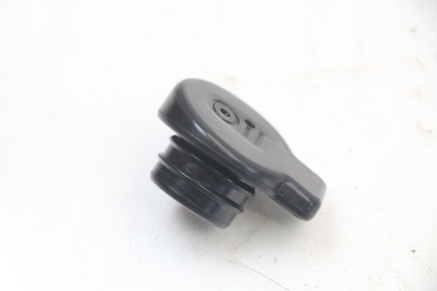 photo de TAPON DEPOSITO ACEITE APRILIA SR MOTARD 50 (2012 - 2018) - Vista principal