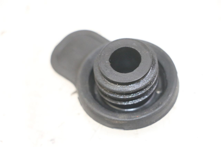 photo de TAPON DEPOSITO ACEITE YAMAHA TDR DELTABOX 125 (1997 - 2003) - Detalle de la pieza