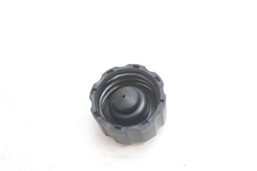 photo de TAPA DEPÓSITO DE ACEITE PEUGEOT TREKKER 50 (1995 - 2004) - Zoom estado de uso