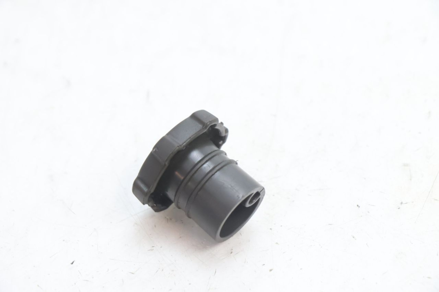 photo de TAPON DEPOSITO ACEITE PIAGGIO TYPHOON 50 (2000 - 2009) - Zoom estado de uso