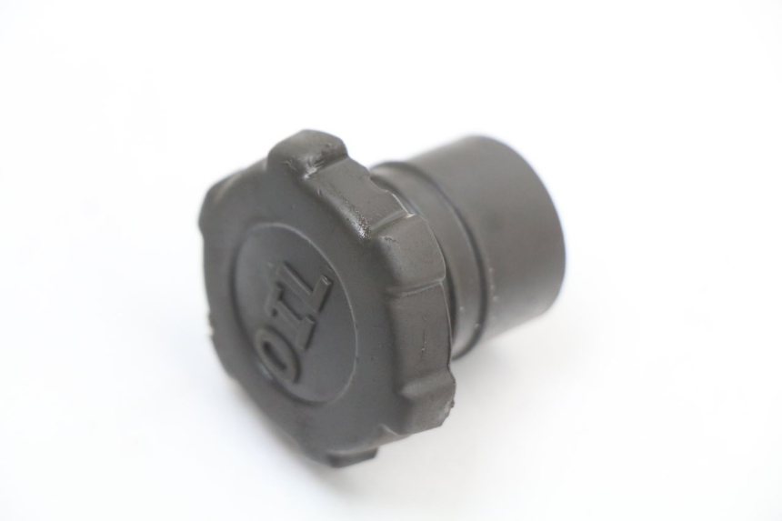 photo de TAPA DEPÓSITO DE ACEITE PIAGGIO VESPA S 2T 50 (2007 - 2014) - Detalle de la pieza