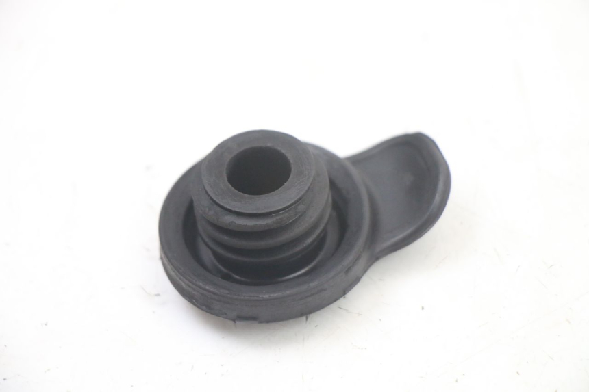 photo de TAPON DEPOSITO ACEITE YAMAHA BW'S NG NEXT GENERATION 50 (1996 - 2003) - Zoom estado de uso