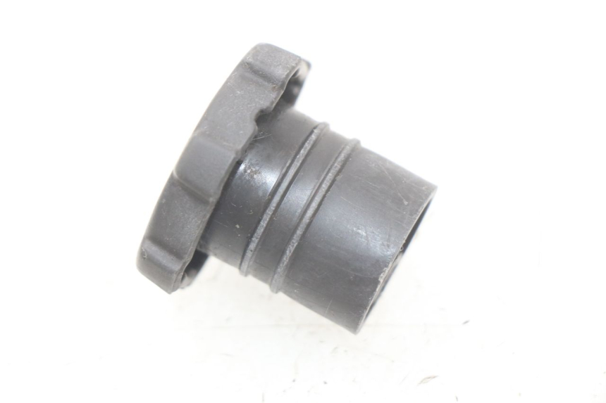 photo de TAPA DEPÓSITO ACEITE PIAGGIO ZIP 2T 50 (2009 - 2019) - Zoom estado de uso