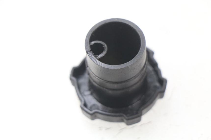 photo de TAPA DEPÓSITO ACEITE PIAGGIO ZIP 2T 50 (2009 - 2019) - Detalle de la pieza