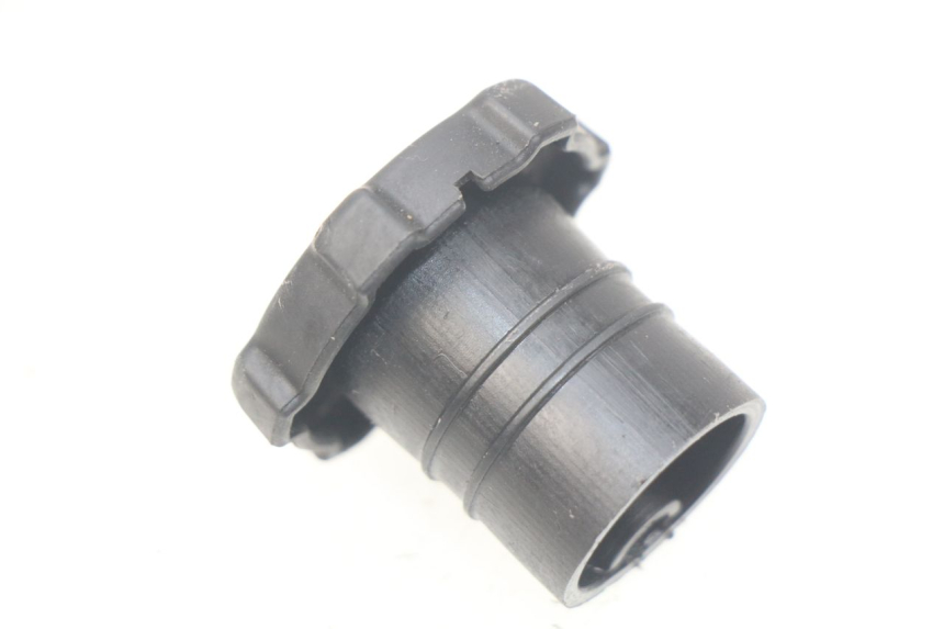 photo de TAPA DEPÓSITO ACEITE PIAGGIO ZIP 2T 50 (2009 - 2019) - Zoom estado de uso