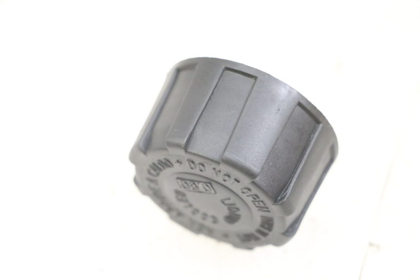 photo de TAPA DE EXPANSIÓN DEL DEPÓSITO YAMAHA AEROX 2T 50 (2013 - 2017) - Zoom estado de uso