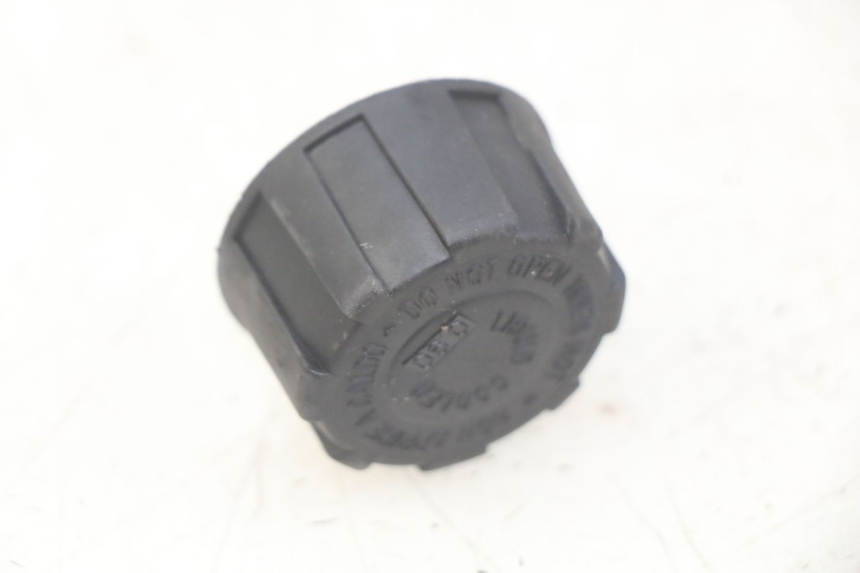 photo de TAPA DE EXPANSIÓN DEL DEPÓSITO APRILIA ATLANTIC 125 (2003 - 2009) - Detalle de la pieza