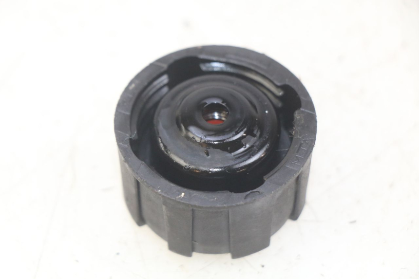 photo de TAPA DE EXPANSIÓN DEL DEPÓSITO APRILIA ATLANTIC 125 (2003 - 2009) - Zoom estado de uso