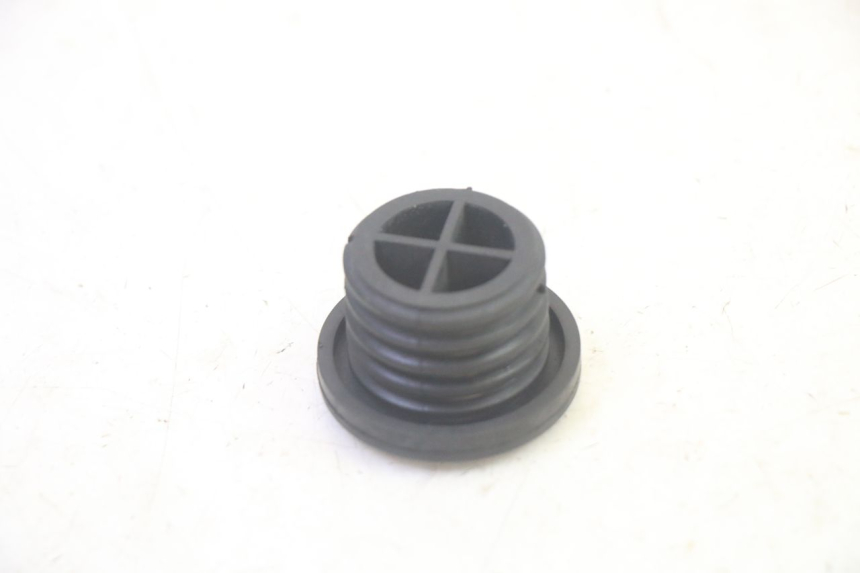 photo de BOTELLA EXPANSION TAPON SUZUKI DL V STROM 1000 (2002 - 2007) - Zoom estado de uso