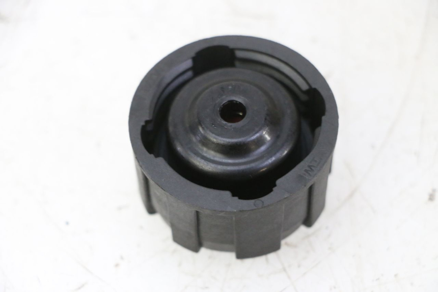 photo de BOTELLA EXPANSION TAPON PIAGGIO MP3 HPE 310 (2024 - 2025) - Zoom estado de uso