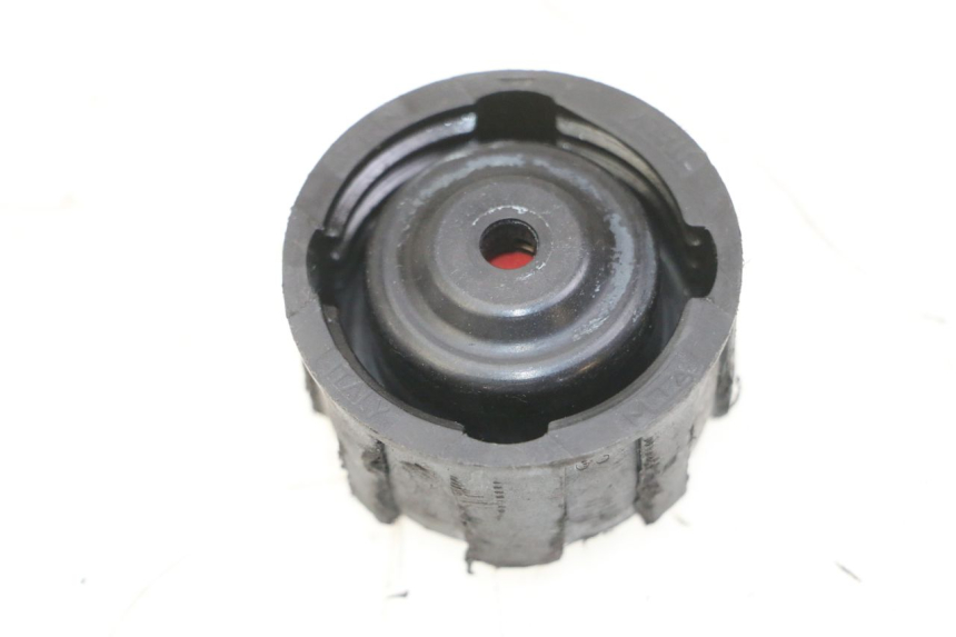 photo de TAPA DE EXPANSIÓN DEL DEPÓSITO PIAGGIO MP3 500 (2011 - 2015) - Detalle de la pieza