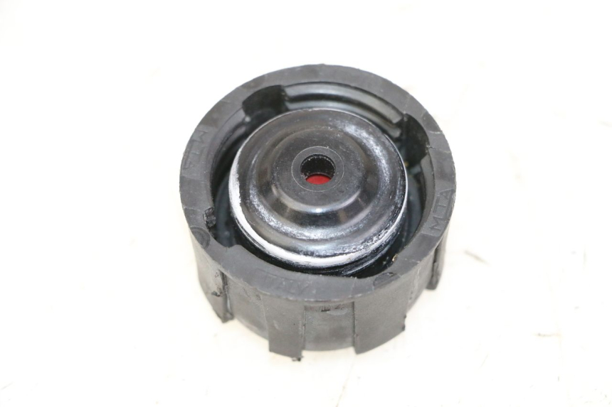 photo de BOTELLA EXPANSION TAPON PIAGGIO MP3 500 (2014 - 2017) - Zoom estado de uso