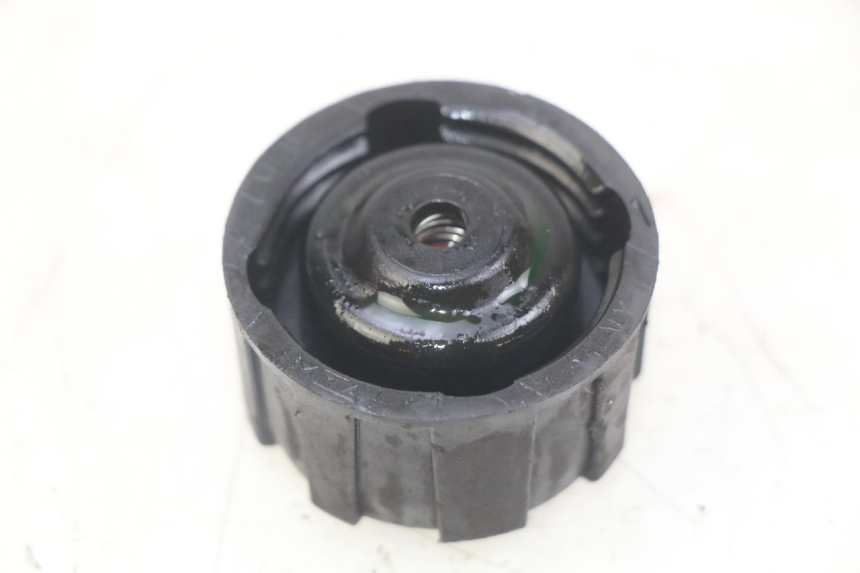 photo de TAPA DE EXPANSIÓN DEL DEPÓSITO GILERA NEXUS 125 (2007 - 2009) - Zoom estado de uso