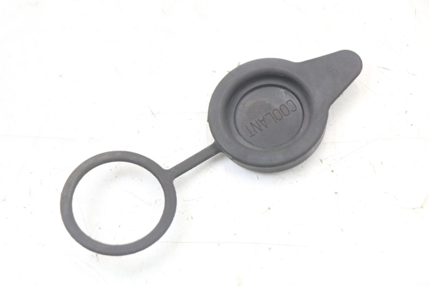 photo de BOTELLA EXPANSION TAPON PEUGEOT BELVILLE 125 (2017 - 2021) - Otra perspectiva