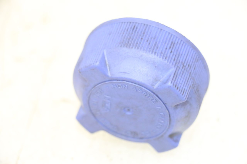 photo de BOTELLA EXPANSION TAPON PEUGEOT SATELIS 125 (2013 - 2018) - Zoom estado de uso