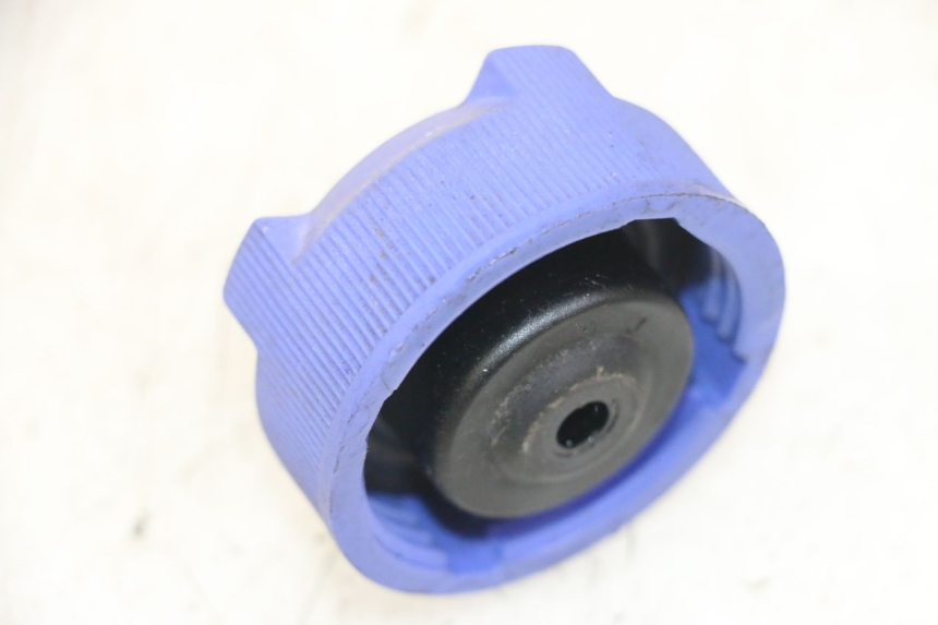 photo de BOTELLA EXPANSION TAPON PEUGEOT SATELIS 125 (2013 - 2018) - Zoom estado de uso
