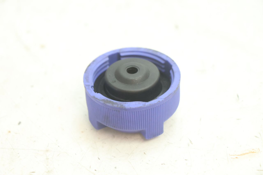photo de BOTELLA EXPANSION TAPON PEUGEOT SATELIS 125 (2013 - 2018) - Zoom estado de uso