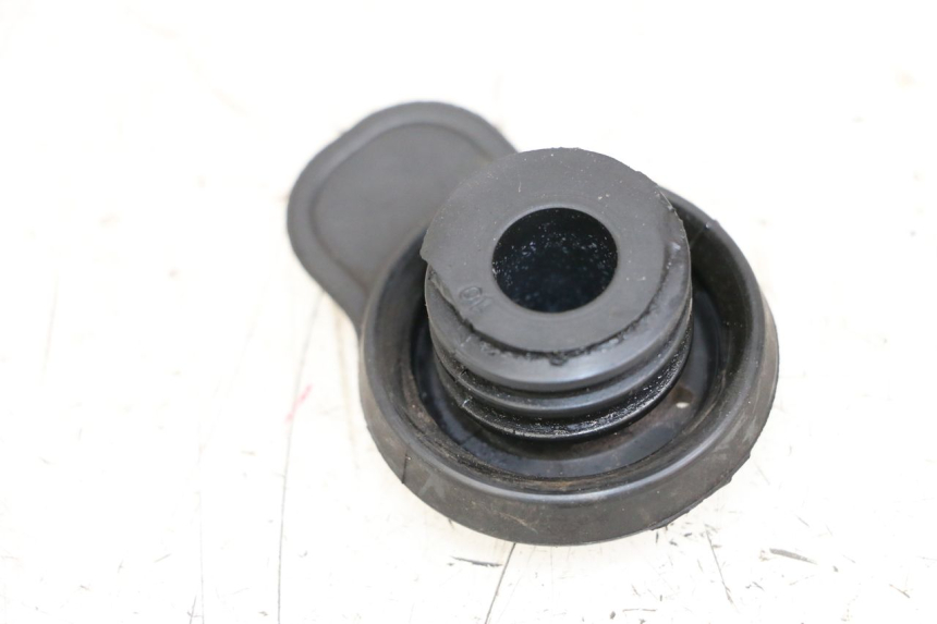 photo de TAPA DE EXPANSIÓN DEL DEPÓSITO YAMAHA XMAX X-MAX 125 (2006 - 2009) - Detalle de la pieza