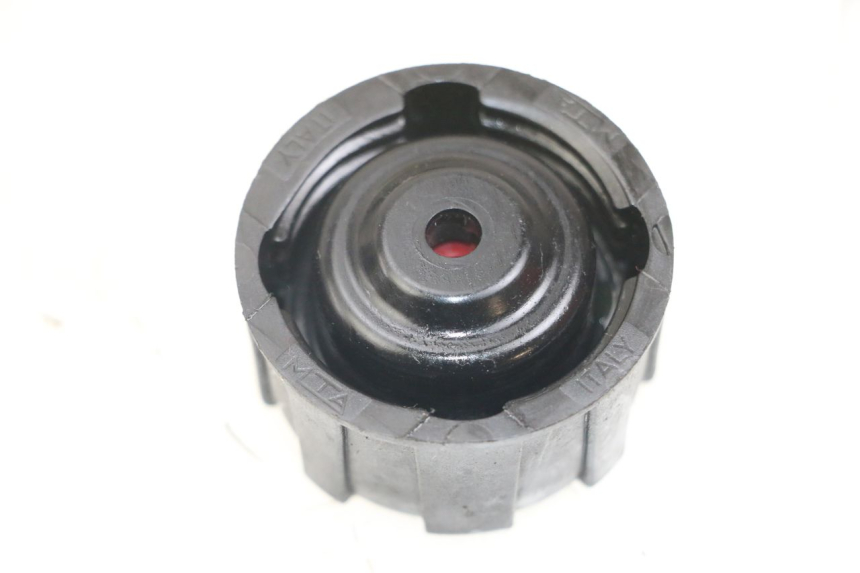 photo de TAPA DE EXPANSIÓN DEL DEPÓSITO PIAGGIO X10 125 (2012 - 2017) - Detalle de la pieza