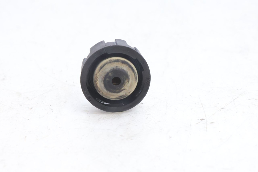 photo de TAPA DE EXPANSIÓN DEL DEPÓSITO YAMAHA YP MAJESTY 125 (2007 - 2010) - Otra perspectiva