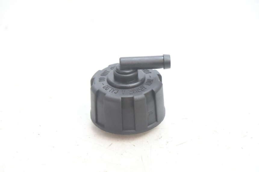 photo de TAPA DE EXPANSIÓN DEL DEPÓSITO YAMAHA YP MAJESTY 125 (2002 - 2006) - Detalle de la pieza