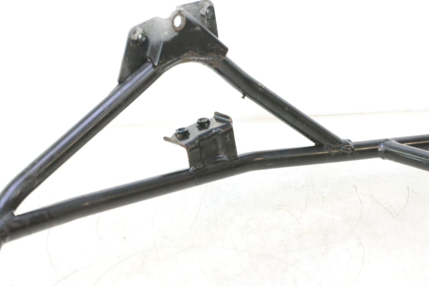 photo de SUBCHASIS TRASERO SUZUKI BURGMAN EXECUTIVE ABS 650 (2006 - 2012) - Primer plano técnico