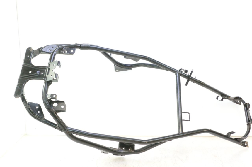photo de SUBCHASIS TRASERO SUZUKI BURGMAN EXECUTIVE ABS 650 (2006 - 2012) - Otra perspectiva