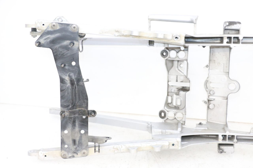 photo de BASTIDOR TRASERO YAMAHA FJR ABS 1300 (2006 - 2012) - Primer plano técnico