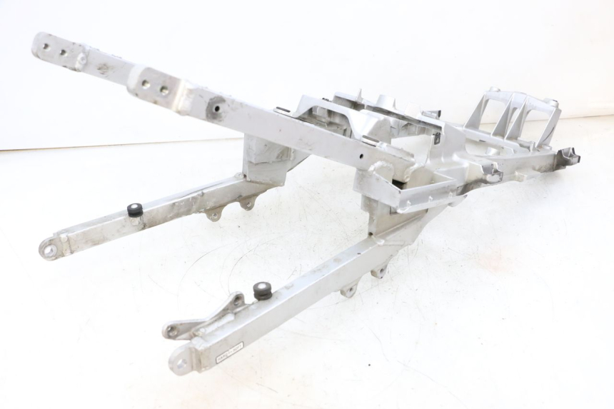 photo de BASTIDOR TRASERO YAMAHA FJR ABS 1300 (2006 - 2012) - Detalles de los puntos de fijación