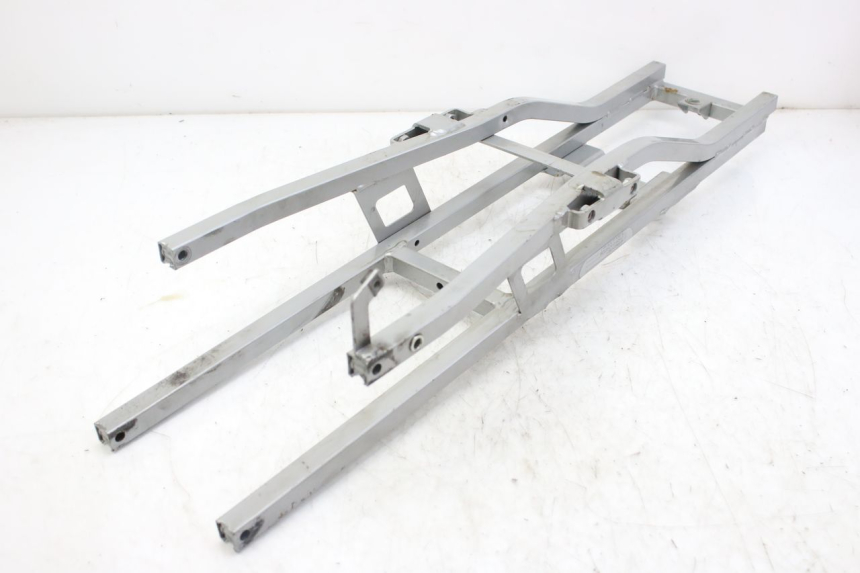 photo de BASTIDOR TRASERO DERBI GPR 50 (2004 - 2009) - Detalles de los puntos de fijación