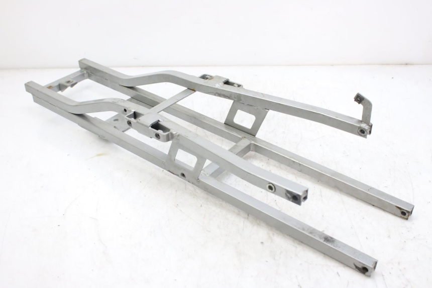 photo de BASTIDOR TRASERO DERBI GPR 50 (2004 - 2009) - Estado de la superficie y material