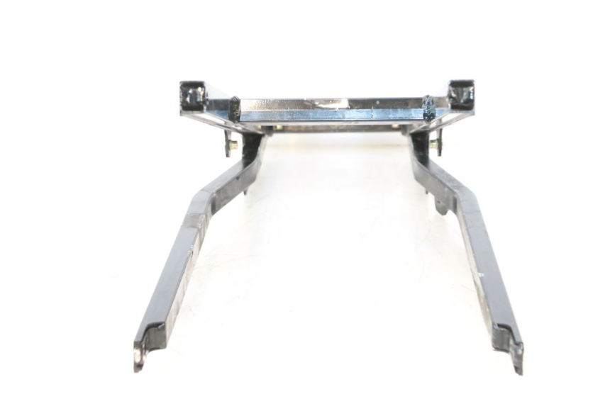 photo de SUBCHASIS TRASERO KAWASAKI GPX F ZX750F 750 (1986 - 1990) - Primer plano técnico