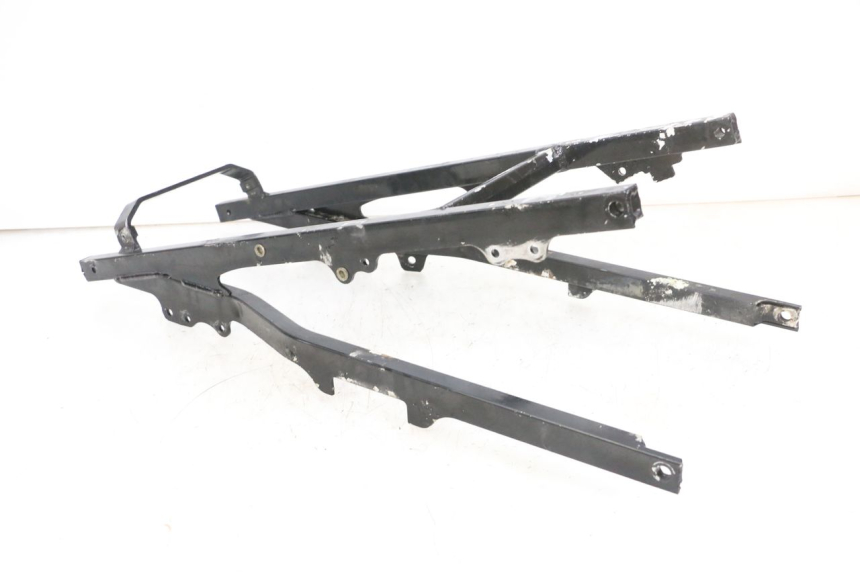 photo de SUBCHASIS TRASERO KAWASAKI GPX R WARBIRD 600 (1988 - 1993) - Primer plano técnico