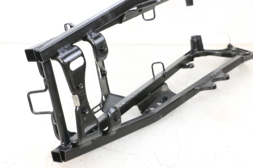 photo de SUBCHASIS TRASERO SUZUKI GSXR GSX-R 1000 (2003 - 2004) - Detalle de la pieza