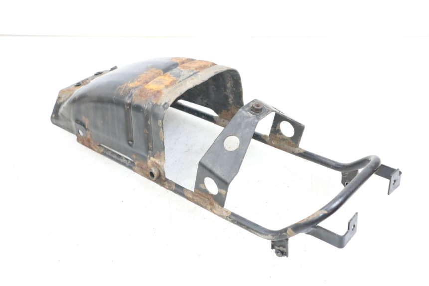 photo de SUBCHASIS TRASERO SUZUKI GZ MARAUDER 125 (1998 - 2004) - Primer plano técnico