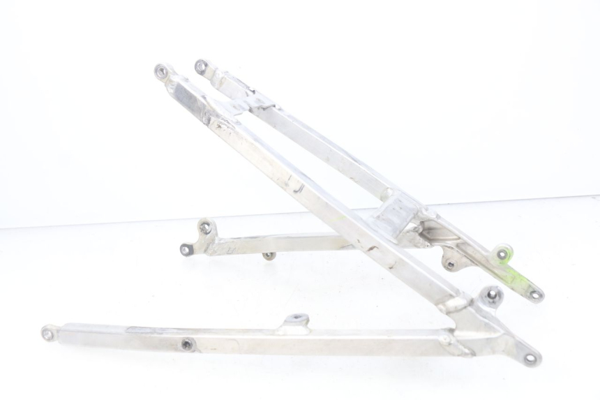 photo de BASTIDOR TRASERO SUZUKI RM-Z RMZ 250 (2010 - 2016) - Primer plano técnico