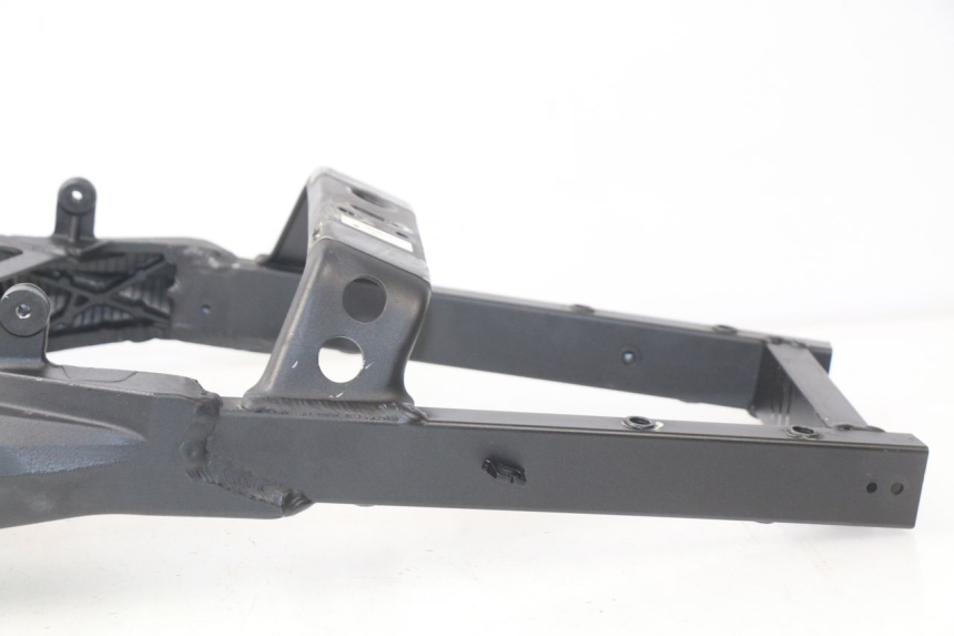 photo de SUBCHASIS TRASERO YAMAHA TDM ABS 900 (2002 - 2014) - Detalles de los puntos de fijación