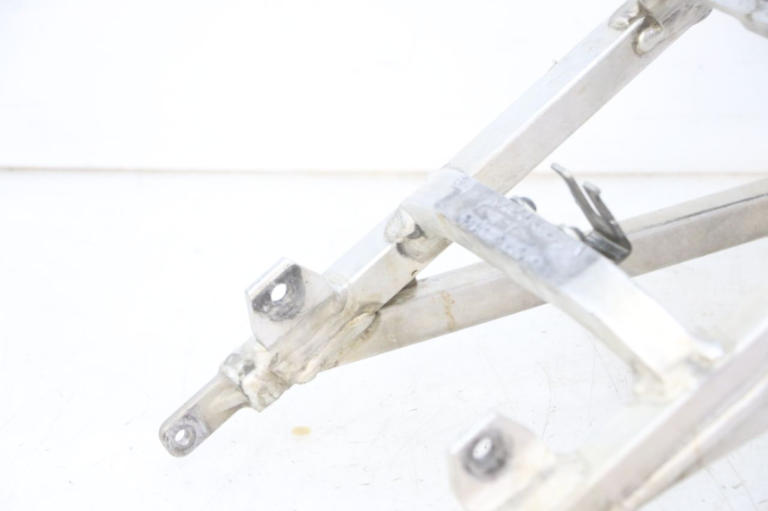 photo de SUBCHASIS TRASERO YAMAHA YZ-F YZF 250 (2014 - 2018) - Marcados y referencias originales