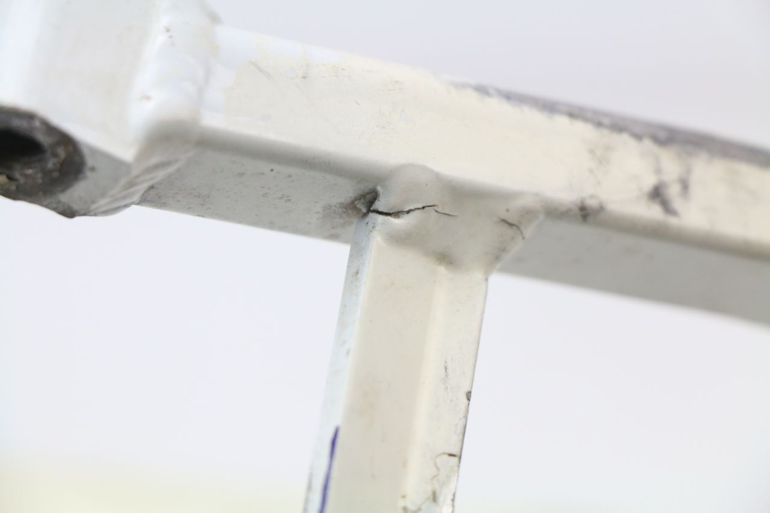 photo de SUBCHASIS TRASERO YAMAHA YZ 125 (1998 - 2005) - Otra perspectiva