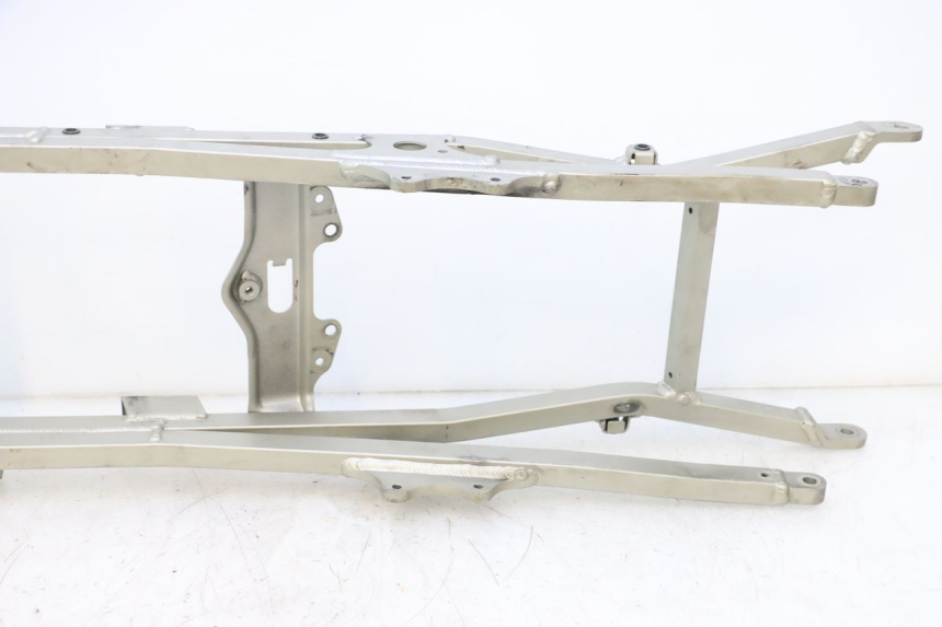 photo de SUBCHASIS TRASERO KAWASAKI ZX-6R ZX6R 600 (2000 - 2002) - Detalle de la pieza