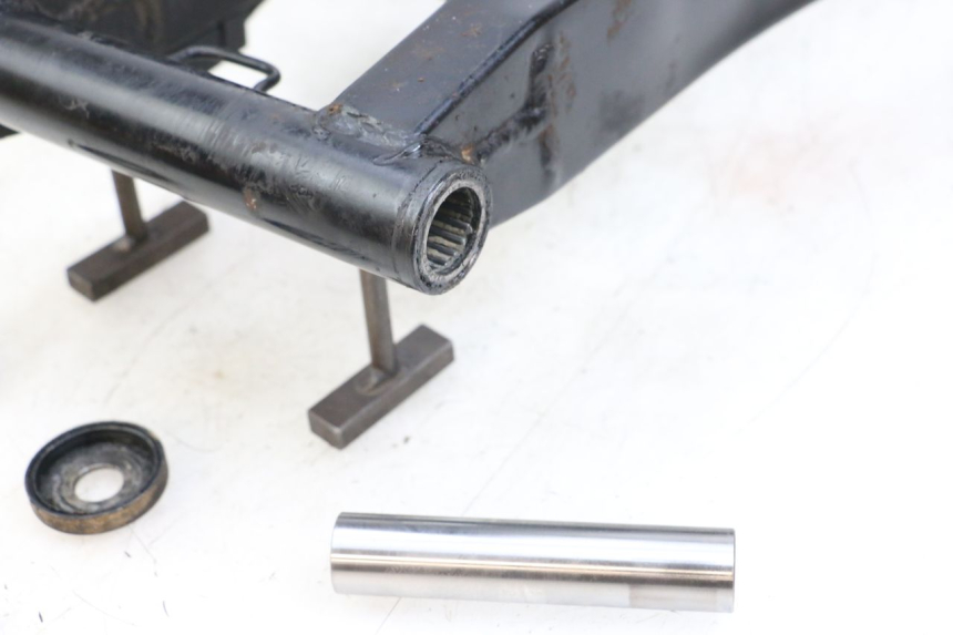 photo de Brazo oscilante HYOSUNG GV AQUILA 125 (2000 - 2009) - Primer plano técnico