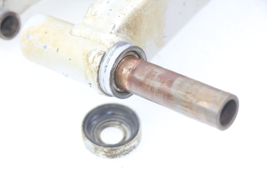 photo de BRAZO OSCILANTE YAMAHA BLASTER 200 (2003 - 2007) - Otra perspectiva