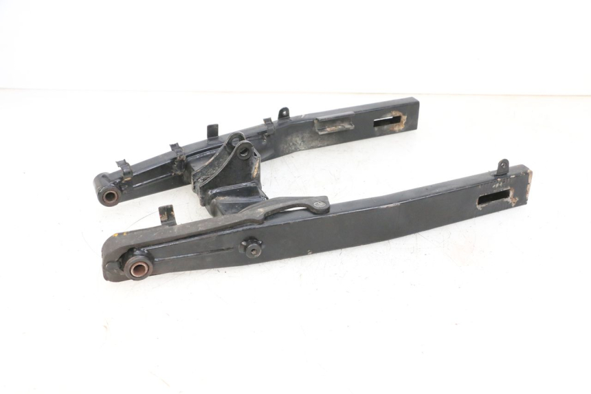 photo de BASCULANTE MAG POWER BOMBERS 4T 50 (2016 - 2026) - Estado de la superficie y material